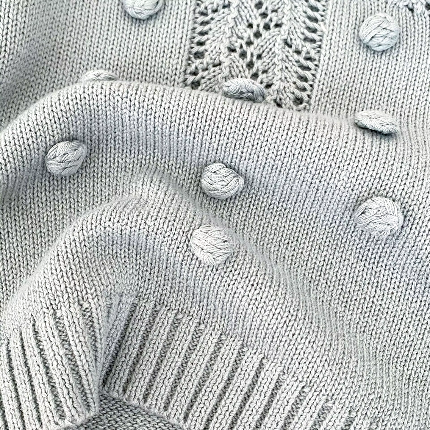 Winter Knitted Pullover for Girls – Elegant Crochet Collar Design