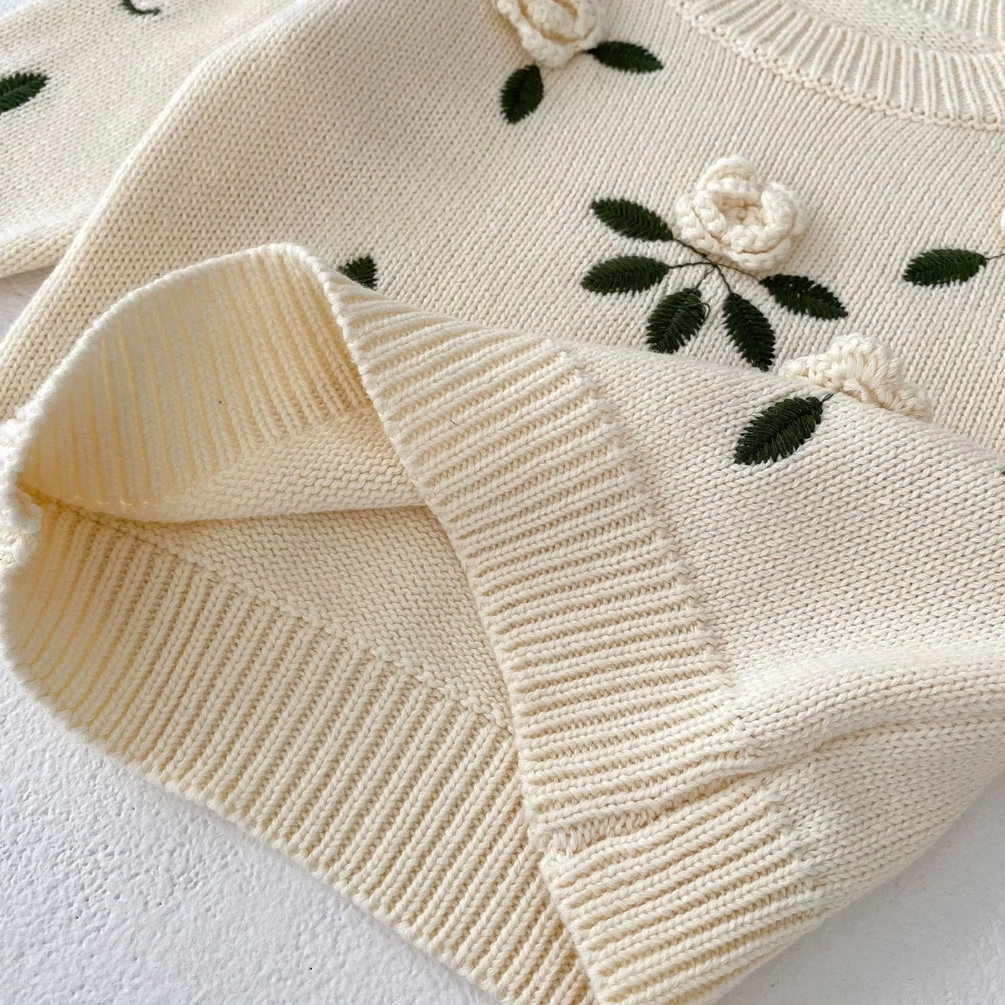 Adorable Newborn Knitted Cardigan with Woven Roses - Perfect for Winter Warmth