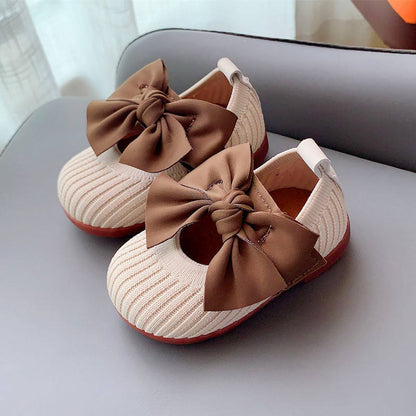 Adorable Baby Party Shoes with a Cute Bow