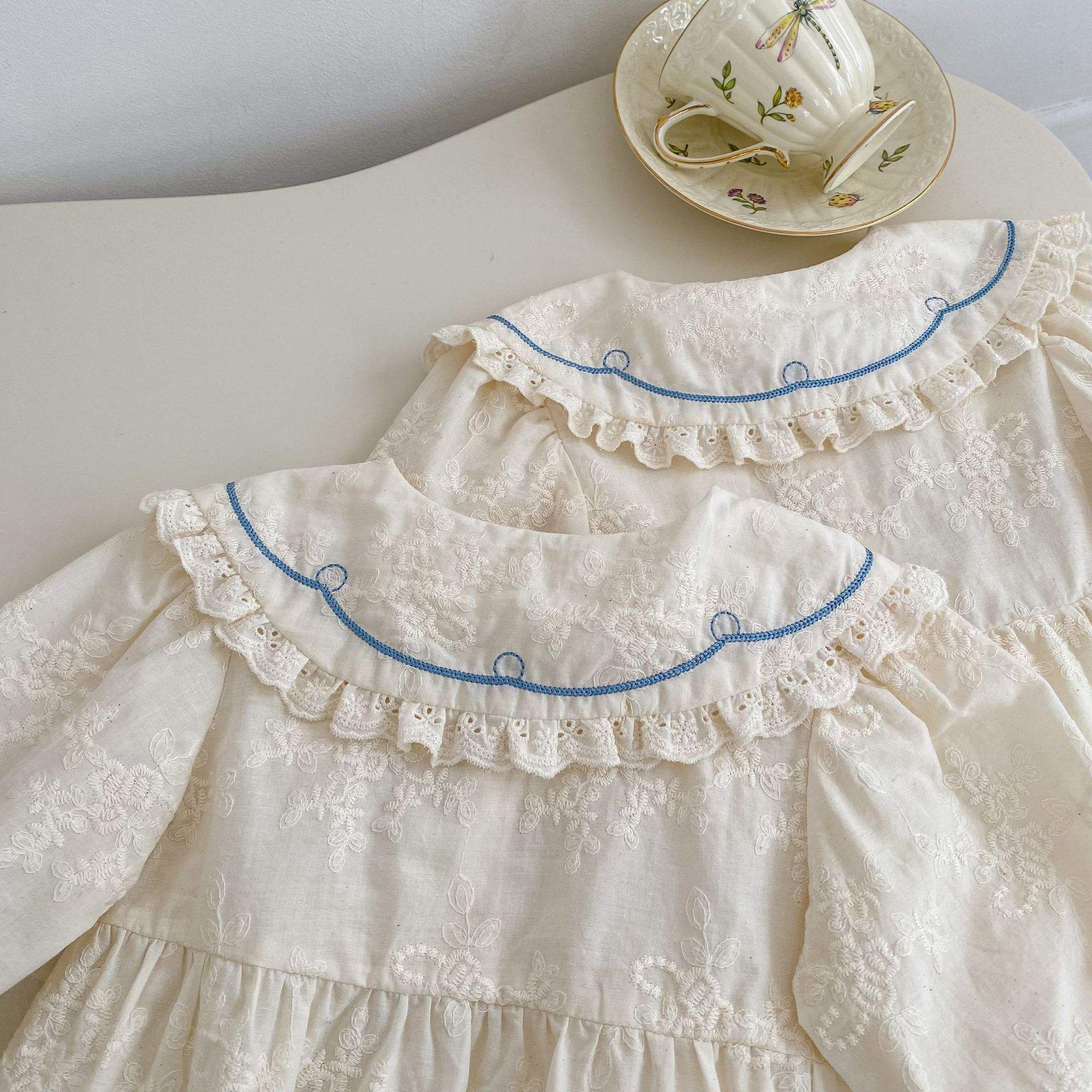 White lace dress with embroidered collar by CrazyToes
