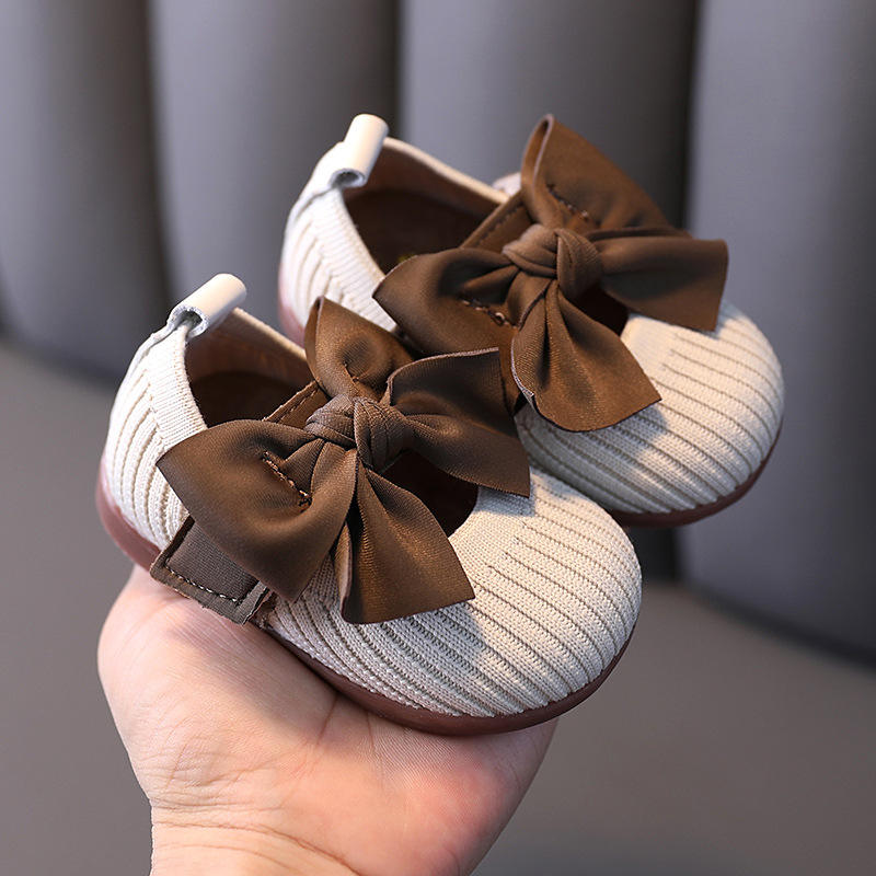 Adorable Baby Party Shoes with a Cute Bow