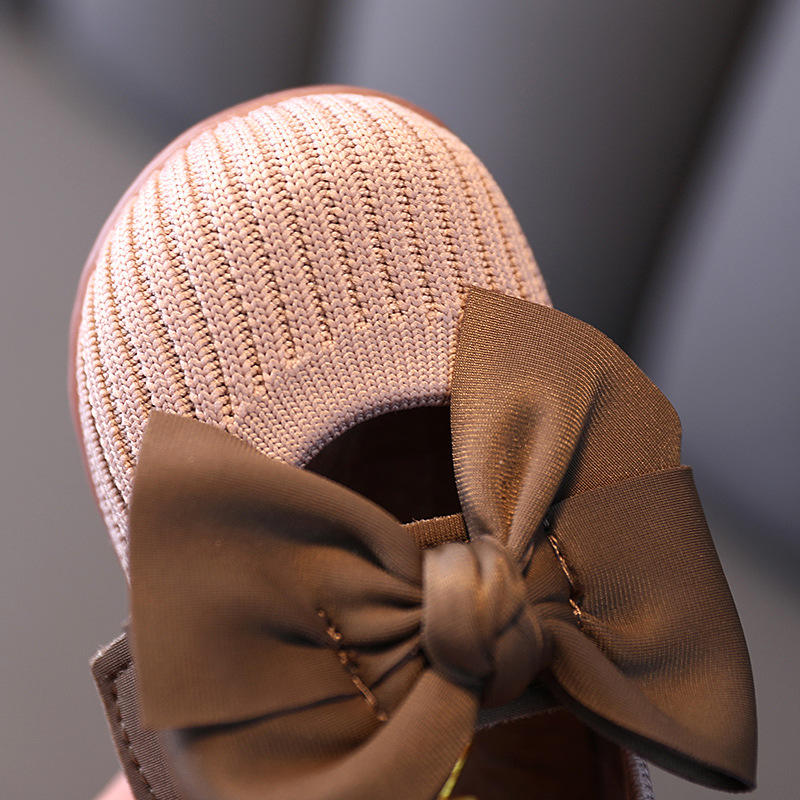 Adorable Baby Party Shoes with a Cute Bow
