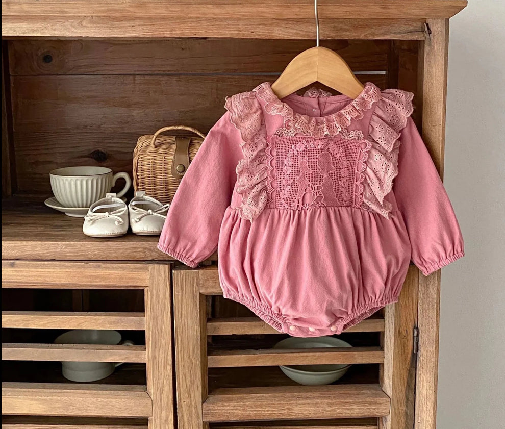 Elegant Lace Trim Fly Sleeve Pink Jumpsuit