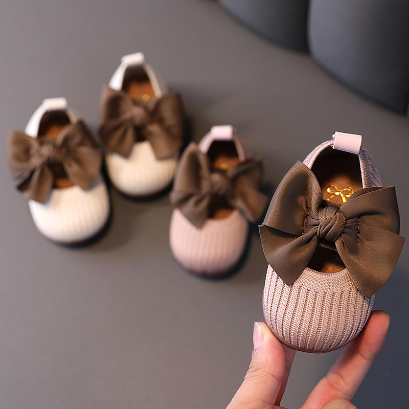 Adorable Baby Party Shoes with a Cute Bow